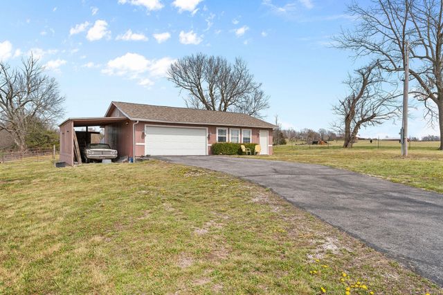 8895 W Farm Road 134, Springfield, MO 65802