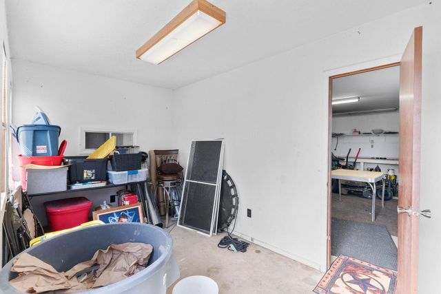 8895 W Farm Road 134, Springfield, MO 65802