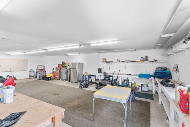 8895 W Farm Road 134, Springfield, MO 65802