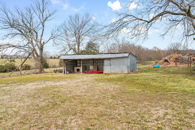 8895 W Farm Road 134, Springfield, MO 65802