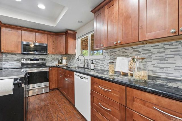 23914 Couna Way, Ramona, CA 92065