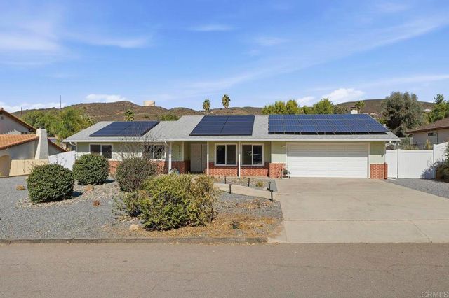 23914 Couna Way, Ramona, CA 92065