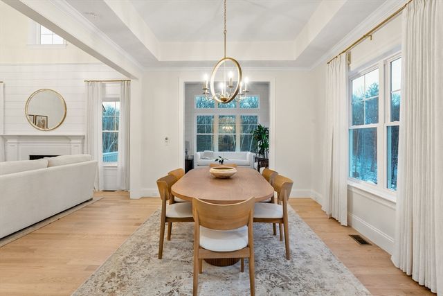 58 Conifer Circle 24, Shrewsbury, MA 01545