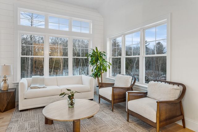 58 Conifer Circle 24, Shrewsbury, MA 01545