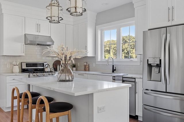 58 Conifer Circle 24, Shrewsbury, MA 01545