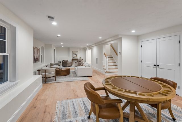58 Conifer Circle 24, Shrewsbury, MA 01545