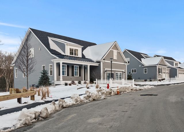 58 Conifer Circle 24, Shrewsbury, MA 01545