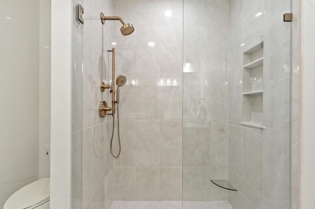 58 Conifer Circle 24, Shrewsbury, MA 01545