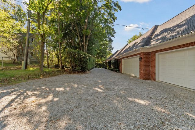 146 S Rogers Street, Northville, MI 48167