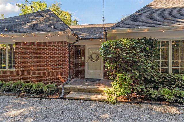 146 S Rogers Street, Northville, MI 48167