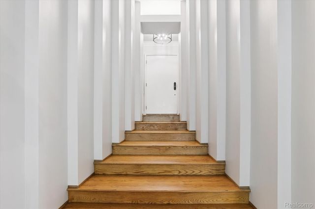 146 S Rogers Street, Northville, MI 48167