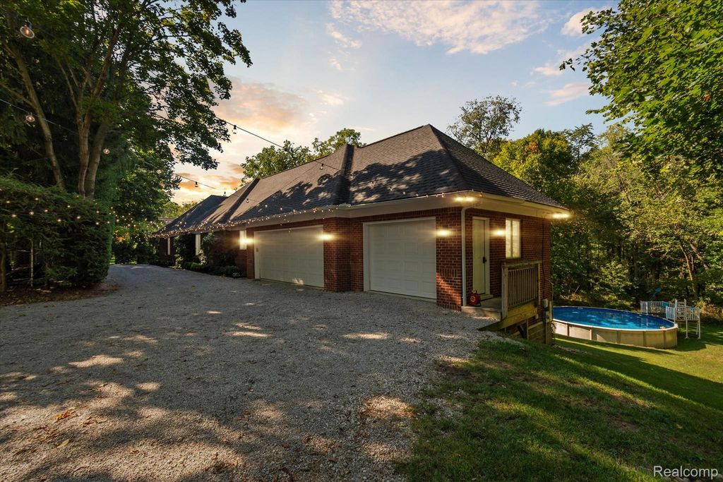 146 S Rogers Street, Northville, MI 48167