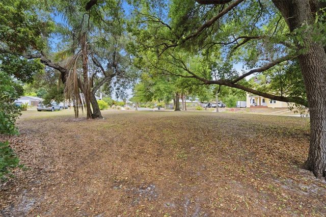 1747 APACHE TRAIL, Clearwater, FL 33755