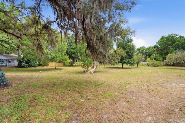 1747 APACHE TRAIL, Clearwater, FL 33755