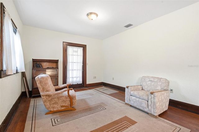 1747 APACHE TRAIL, Clearwater, FL 33755