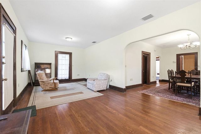 1747 APACHE TRAIL, Clearwater, FL 33755
