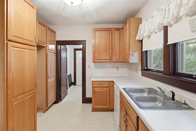 1747 APACHE TRAIL, Clearwater, FL 33755