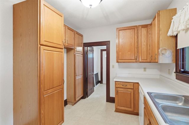 1747 APACHE TRAIL, Clearwater, FL 33755