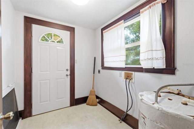 1747 APACHE TRAIL, Clearwater, FL 33755