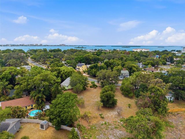 1747 APACHE TRAIL, Clearwater, FL 33755