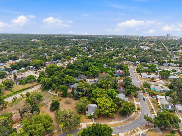 1747 APACHE TRAIL, Clearwater, FL 33755