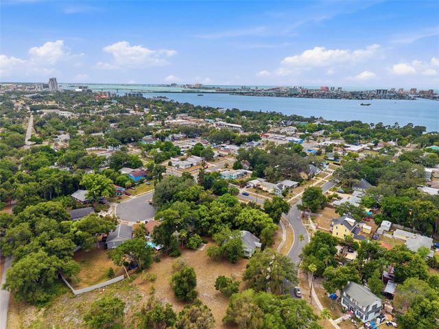 1747 APACHE TRAIL, Clearwater, FL 33755