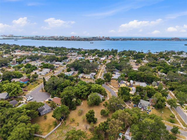 1747 APACHE TRAIL, Clearwater, FL 33755