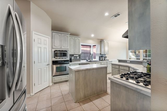 11617 Pheasant Creek Drive Drive, Fort Worth, TX 76244