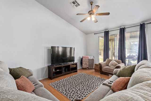 11606 W LAURELWOOD Lane, Avondale, AZ 85392