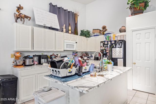 11606 W LAURELWOOD Lane, Avondale, AZ 85392