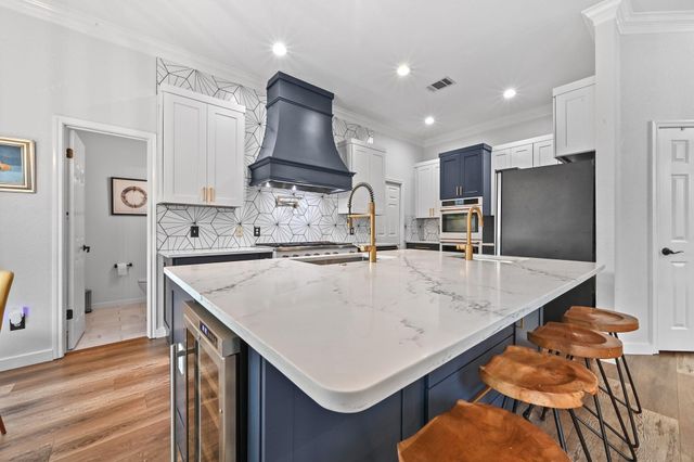 6609 W Oasis DR, Austin, TX 78749