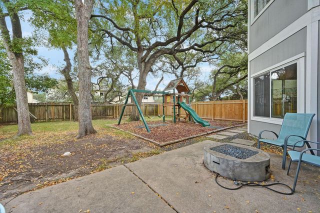 6609 W Oasis DR, Austin, TX 78749