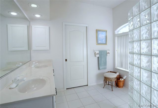 3126 N Lambeth Path, Hernando, FL 34442