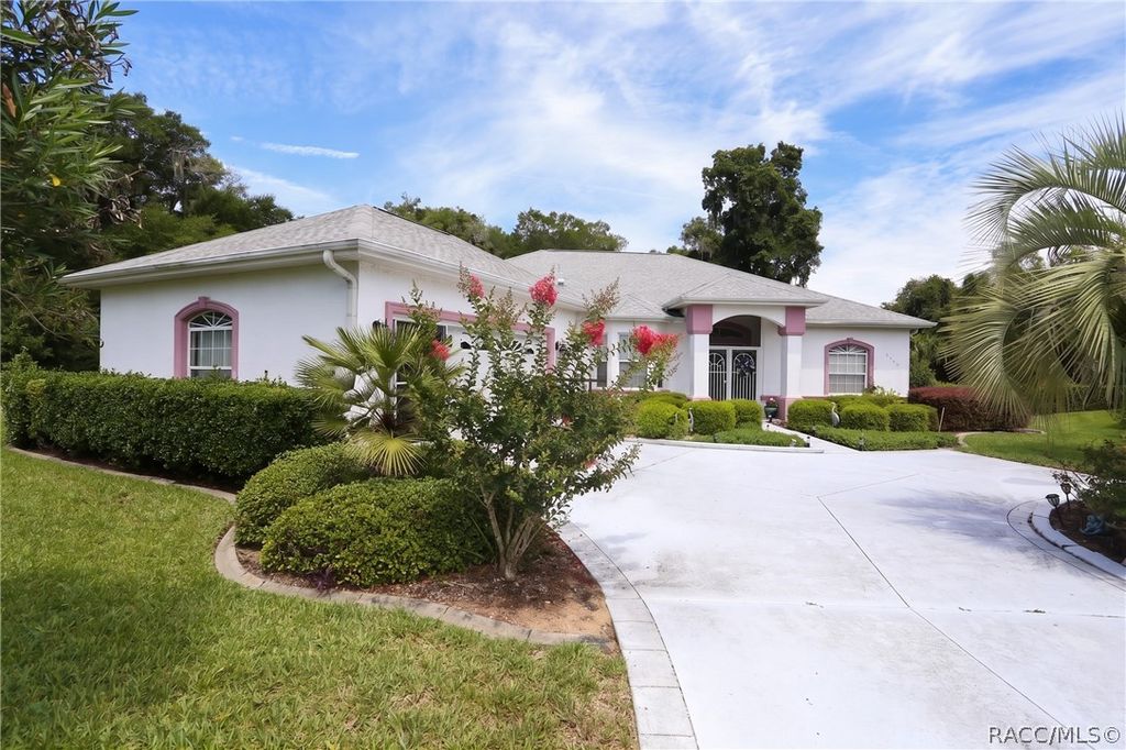 3126 N Lambeth Path, Hernando, FL 34442