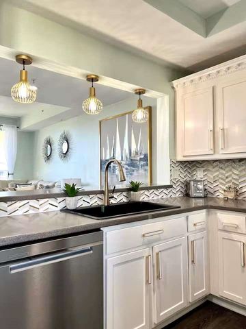 547 BAHIA BEACH BOULEVARD, Ruskin, FL 33570