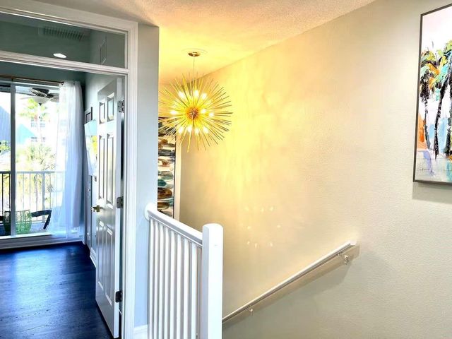 547 BAHIA BEACH BOULEVARD, Ruskin, FL 33570