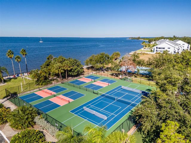 547 BAHIA BEACH BOULEVARD, Ruskin, FL 33570