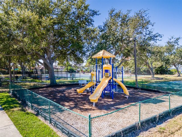 547 BAHIA BEACH BOULEVARD, Ruskin, FL 33570