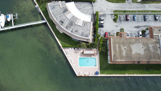 410 Wilma Circle 308, Riviera Beach, FL 33404