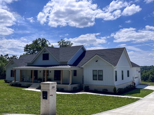 320 Ridge Ln, Monterey, TN 38574