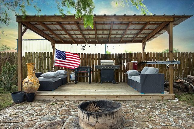 10519 County Road 2343, Sinton, TX 78387