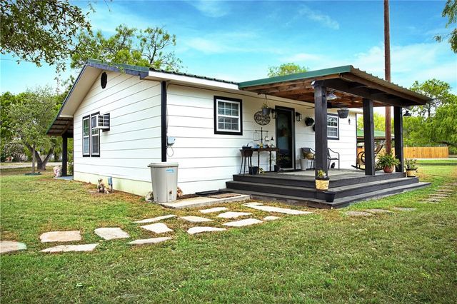 10519 County Road 2343, Sinton, TX 78387