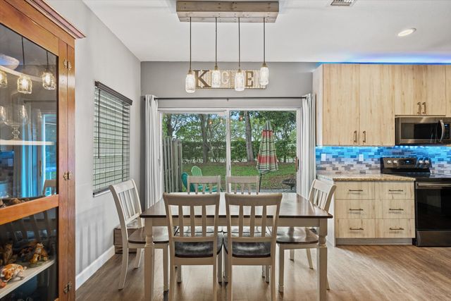 6817 Coral Reef Street, Lake Worth, FL 33467