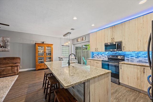 6817 Coral Reef Street, Lake Worth, FL 33467