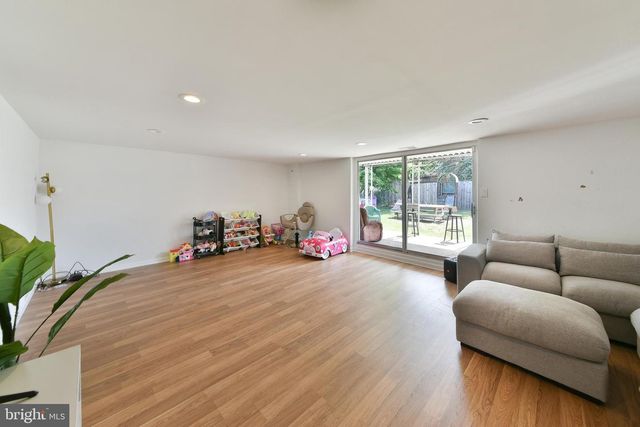 9747 HOFF ST, Philadelphia, PA 19115