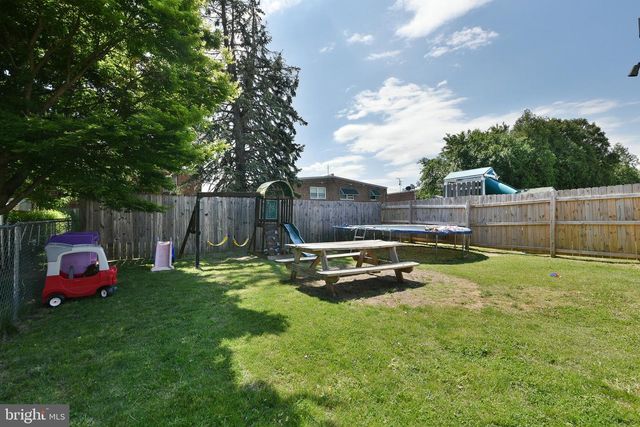 9747 HOFF ST, Philadelphia, PA 19115