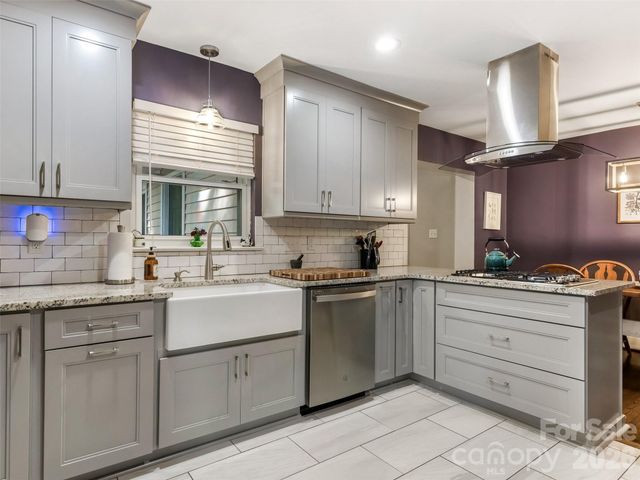 2508 Hilliard Drive, Charlotte, NC 28205