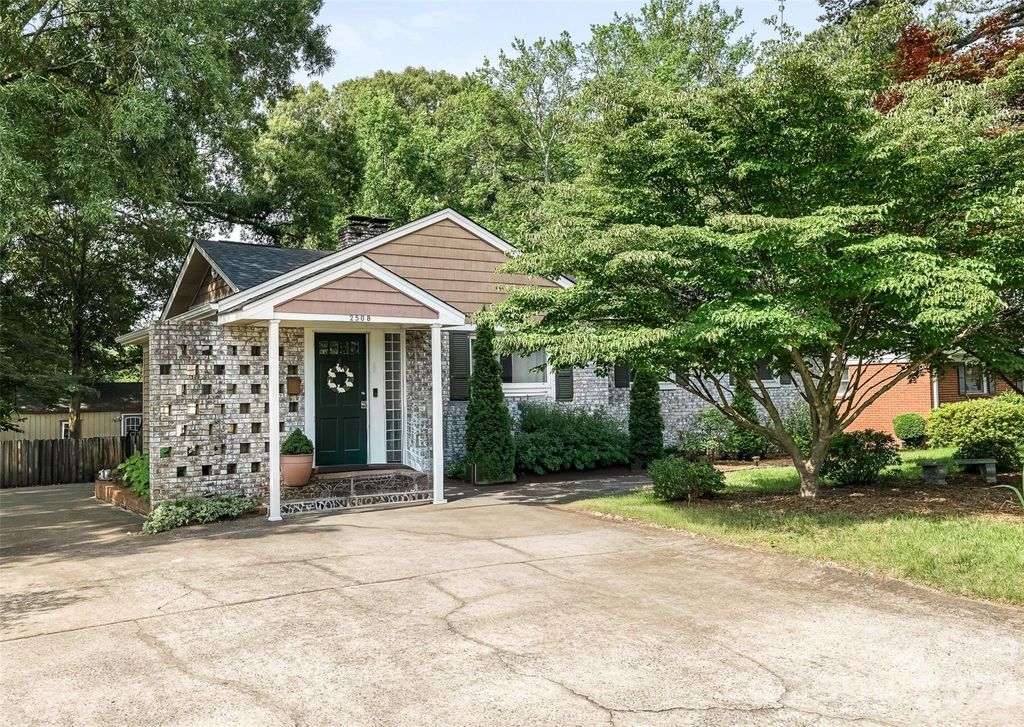 2508 Hilliard Drive, Charlotte, NC 28205