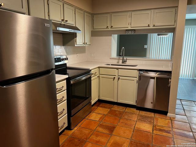 115 Caleta Beach, San Antonio, TX 78232
