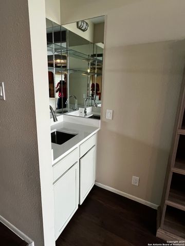 115 Caleta Beach, San Antonio, TX 78232